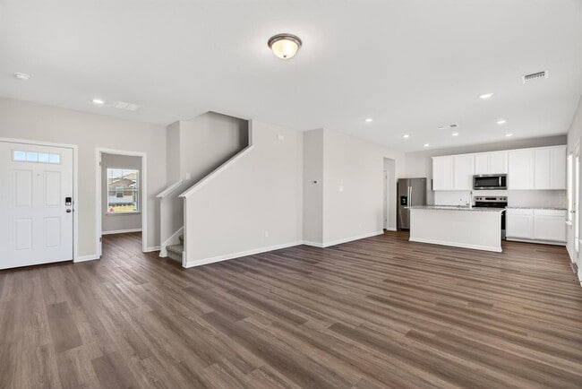 Building Photo - 145 Honey Bee Rd