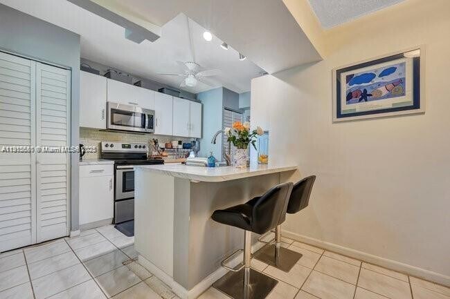 Foto del edificio - 9912 Hammocks Blvd