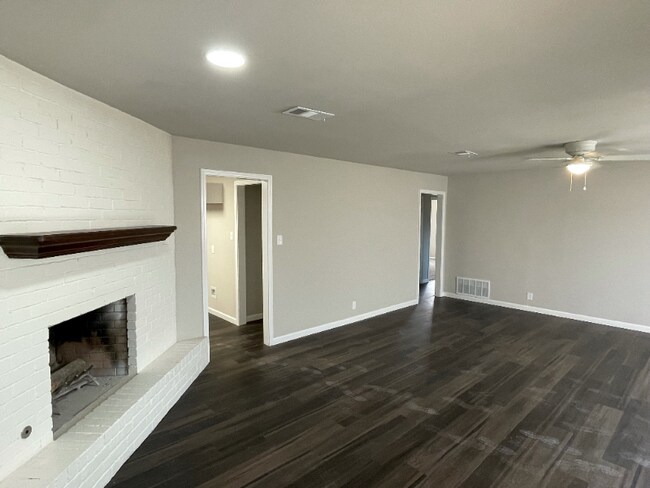 Building Photo - 3416 Baumann Ave