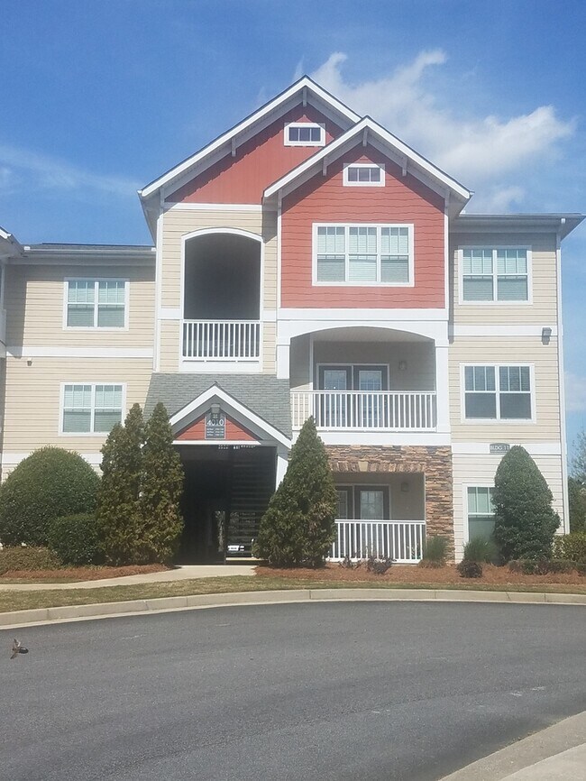 Building Photo - Windsor Floorplan 1 bed 1 bath