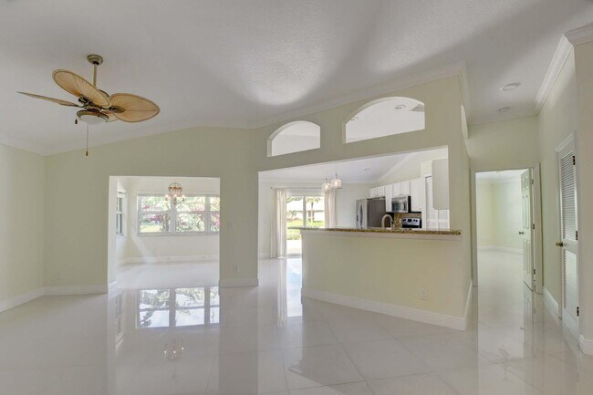 Building Photo - 1151 Delray Lakes Dr