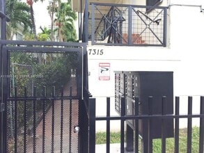 Building Photo - 7315 Byron Ave