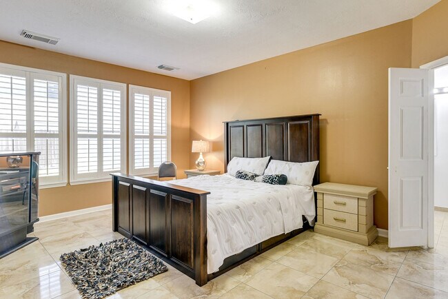 Foto del edificio - 16523 Terrace Hollow Ln