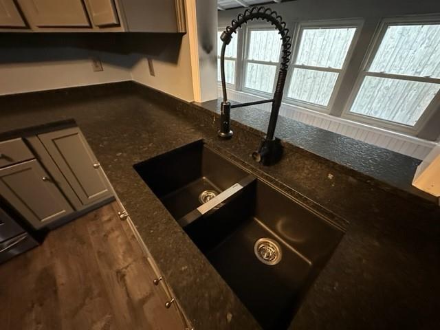 Foto del edificio - 3034 Robin Hill Ln