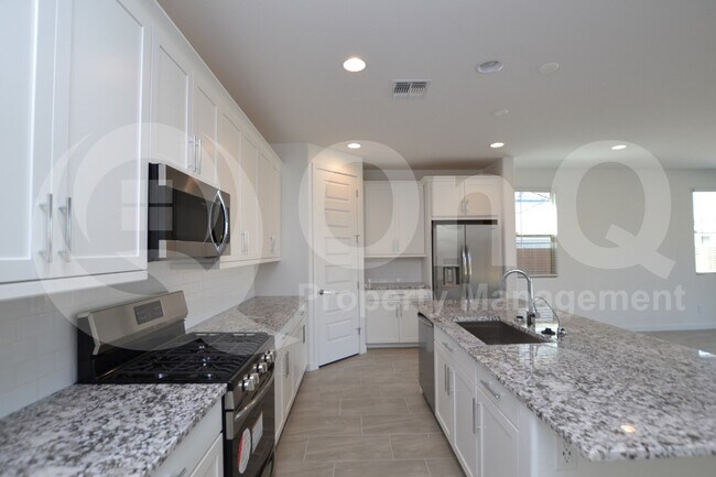 Building Photo - 9326 W Heatherbrae Dr