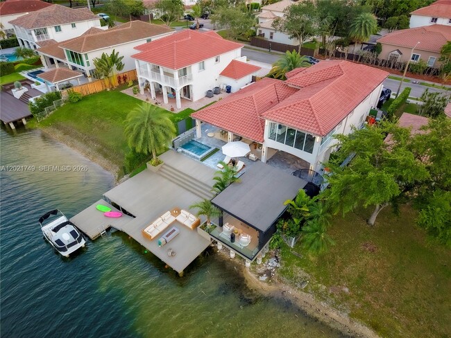Foto del edificio - 11155 NW 70th St