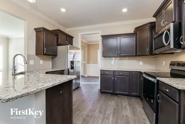 Foto del edificio - 1061 Brightwood Ct