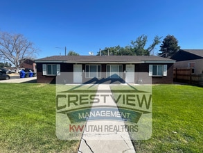 Building Photo - 151-153-153 Claybourne Ave S