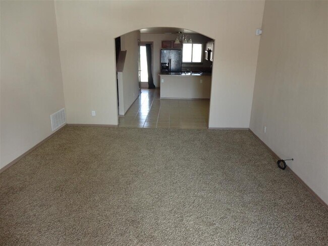 Building Photo - Impeccable Two Story Eastside Home With Re...
