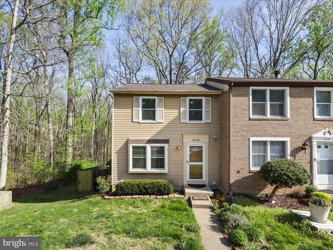 Foto del edificio - 8238 Burning Forest Ct