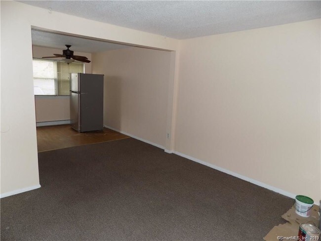 Foto del edificio - 397 Mill Rock Rd