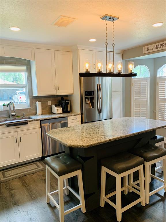 Foto del edificio - 4645 Breezy Pines Blvd