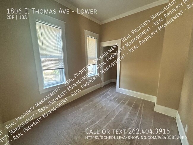 Building Photo - 2 Bedroom Lower Duplex