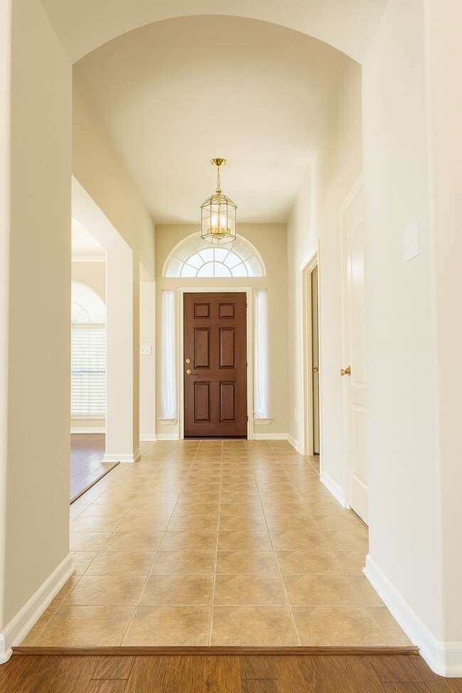 Building Photo - 10706 White Oak Park Ct