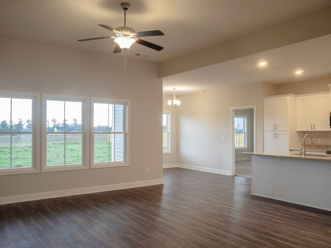 Foto del edificio - 408 S Zetterower Ave