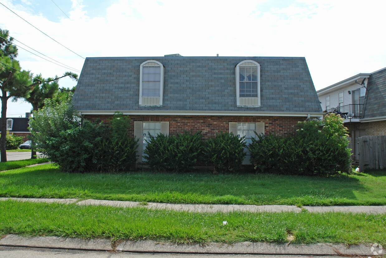 Building Photo - 2900 Houma Blvd