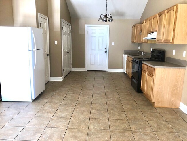 Foto del edificio - 15024 Tall Tines Drive