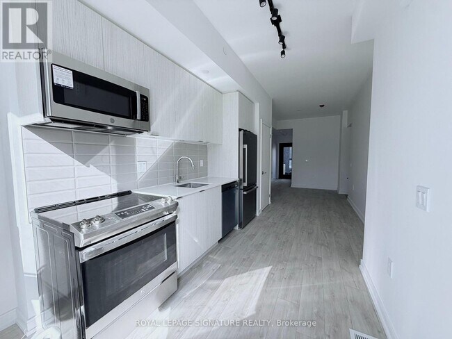 Building Photo - 168 Clonmore Dr