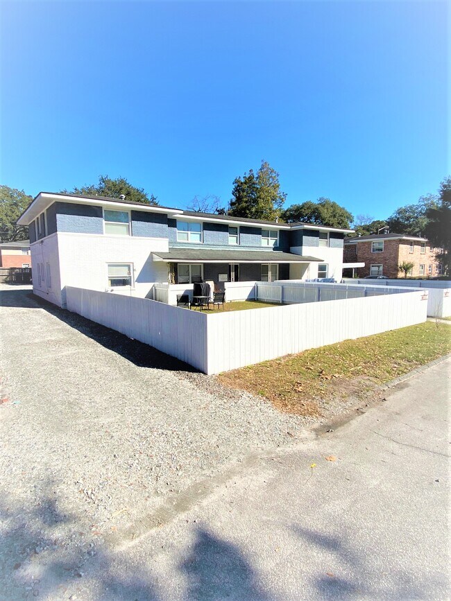 front and driveway - 2 W 53rd St