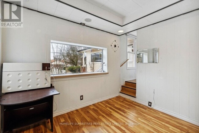 Photo du bâtiment - 5921 Scott St