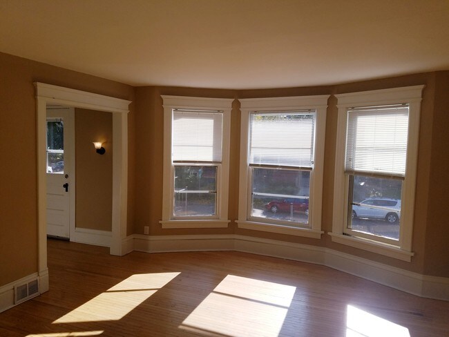 Foto del edificio - 1044 Spaight St