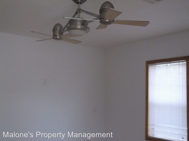 Foto del edificio - 2 br, 1 bath House - 524 N Elm