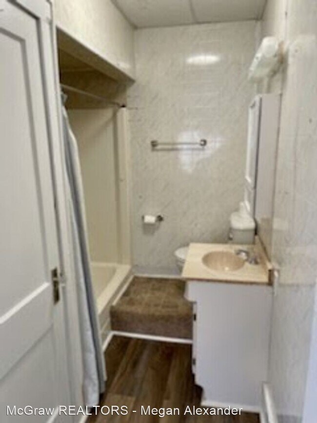 Foto del edificio - 1 br, 1 bath House - 1124 N Broadway #4