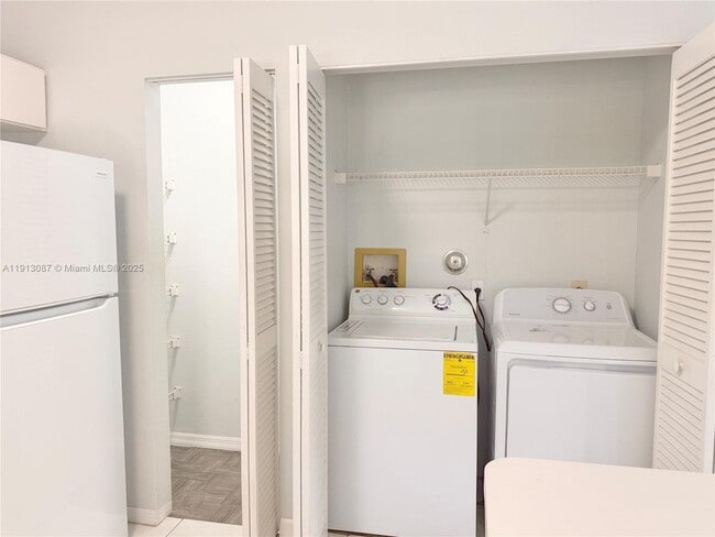 Building Photo - 3863 NW 122nd Terrace