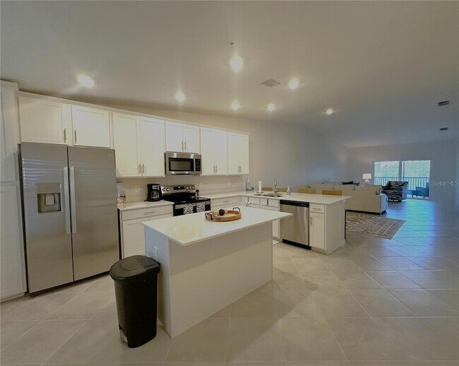 Foto del edificio - 14231 Heritage Landing Blvd