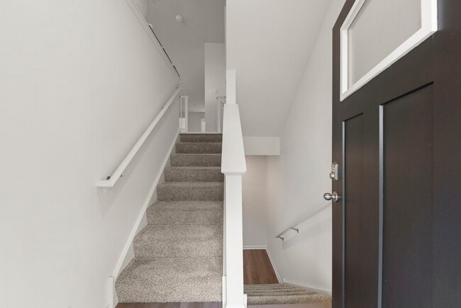 Foto del edificio - 1561 Sequoia Wy