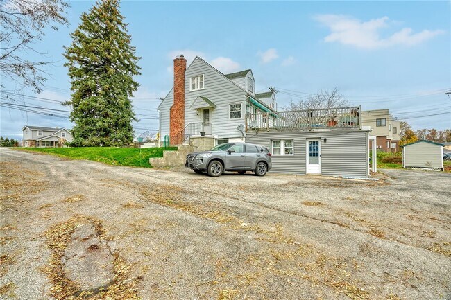 Foto del edificio - 1070 Gravel Rd