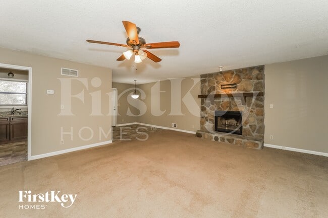 Building Photo - 4430 Lost Mountain Dr