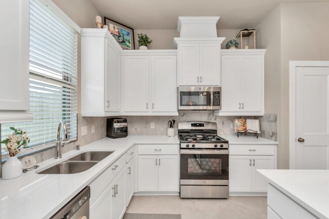 Foto del edificio - 9423 Starlight Oak Dr