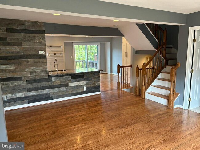 Building Photo - 12717 Perchance Terrace