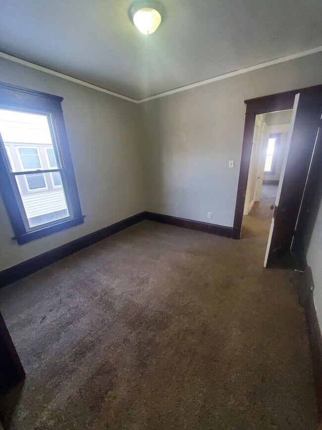 Foto del edificio - 2560-2562 N 40th St. (Duplex)