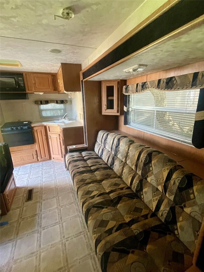 Building Photo - 728 S Shanks St