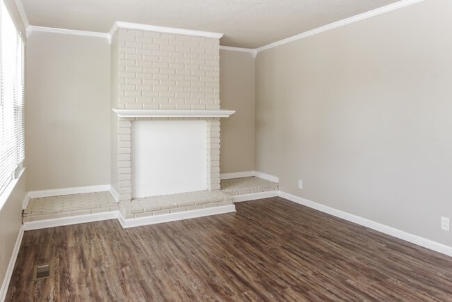 Building Photo - 3304 Reynolds Dr NW
