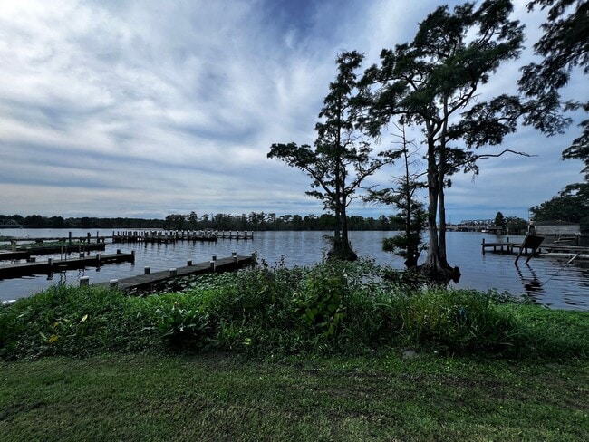 Foto del edificio - Church219