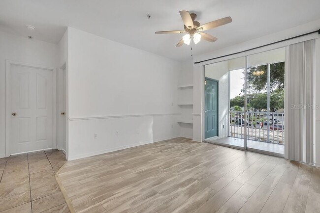 Foto del edificio - 8915 Legacy Ct