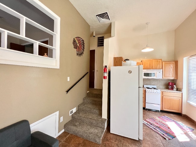 Building Photo - 5400 Marble Ave