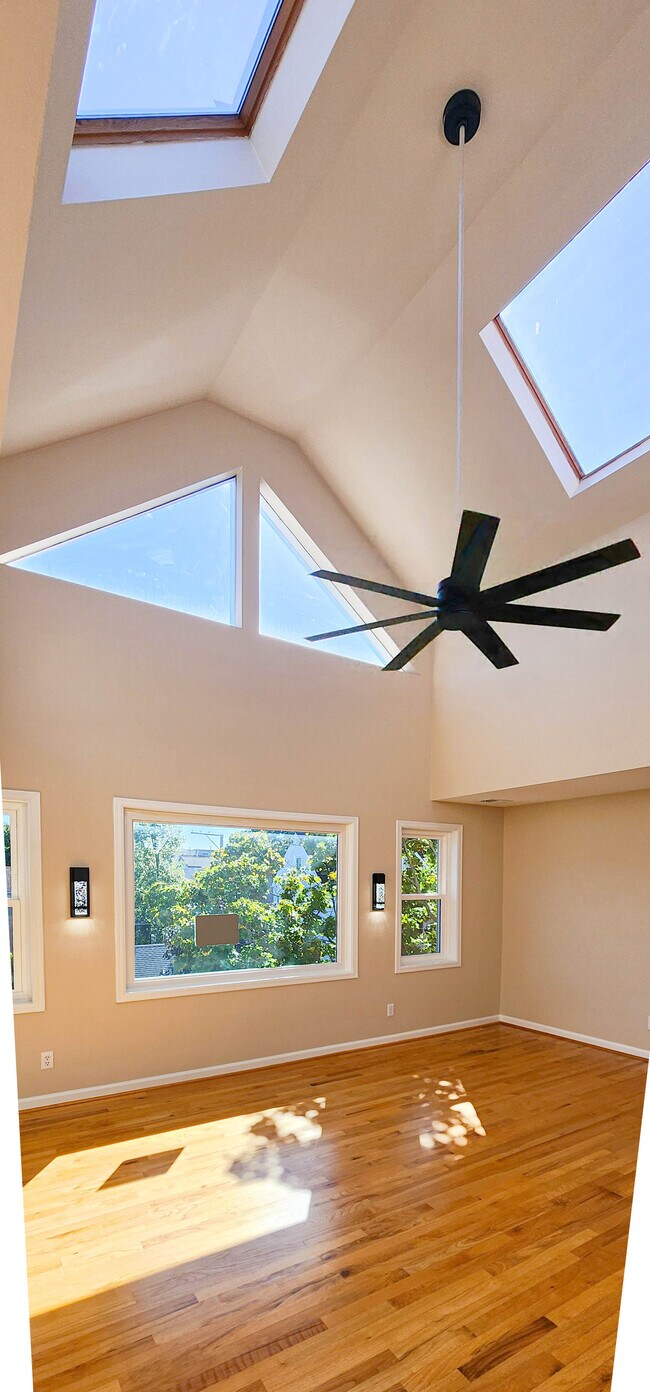 Foto del edificio - 1140 W Barry Ave