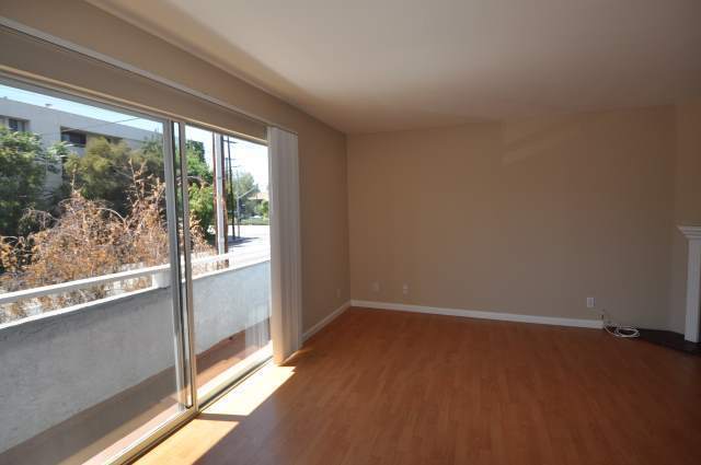 Foto del edificio - 5340 Whitsett Ave
