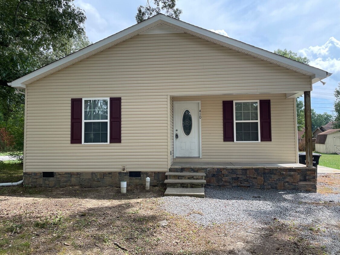 410 Oakwood Rd, Tullahoma, TN 37388 House Rental in Tullahoma, TN