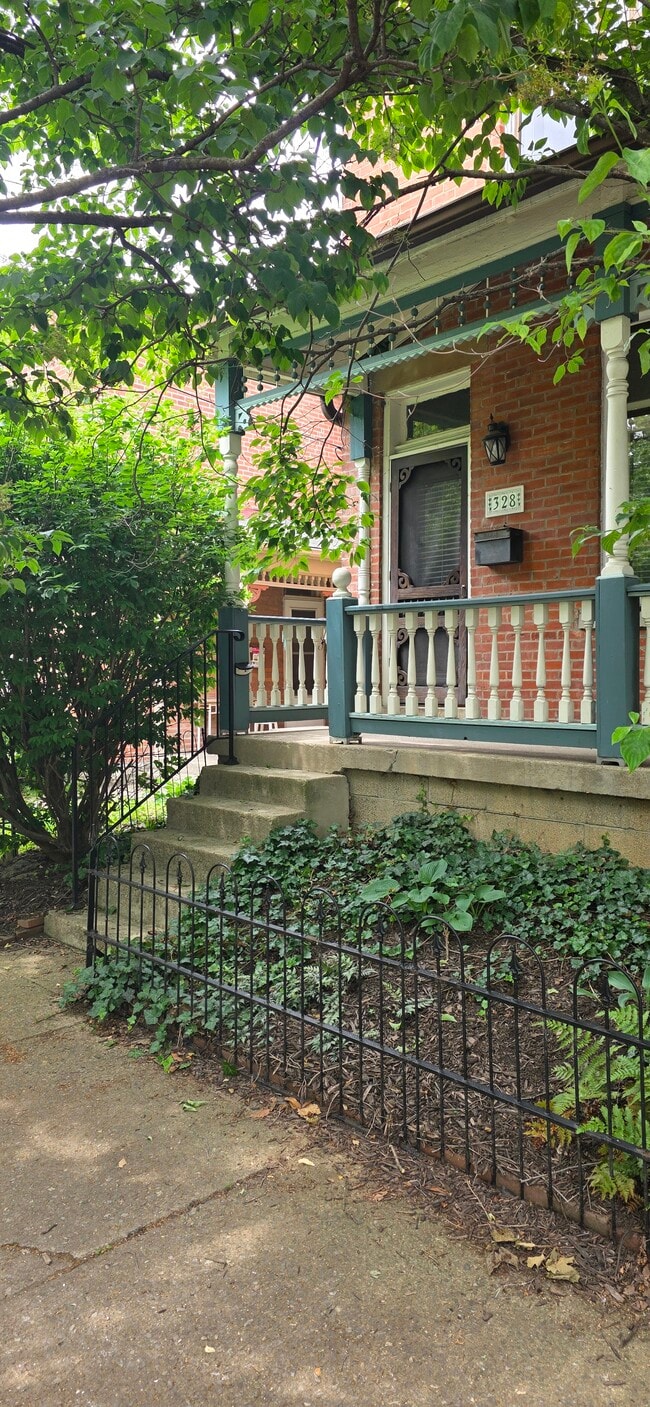 Front door and porch - 328 W 1st Ave
