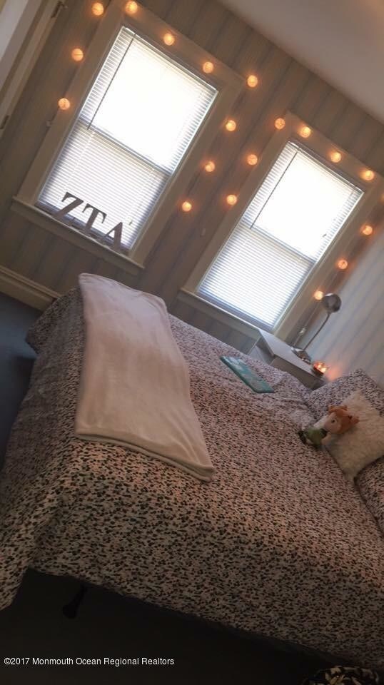 Foto del edificio - 102 Runyan Ave