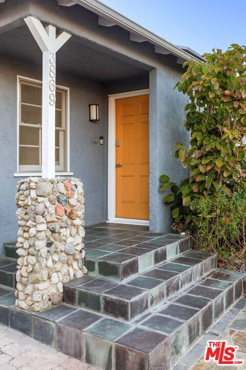 Building Photo - 3869 Westwood Blvd