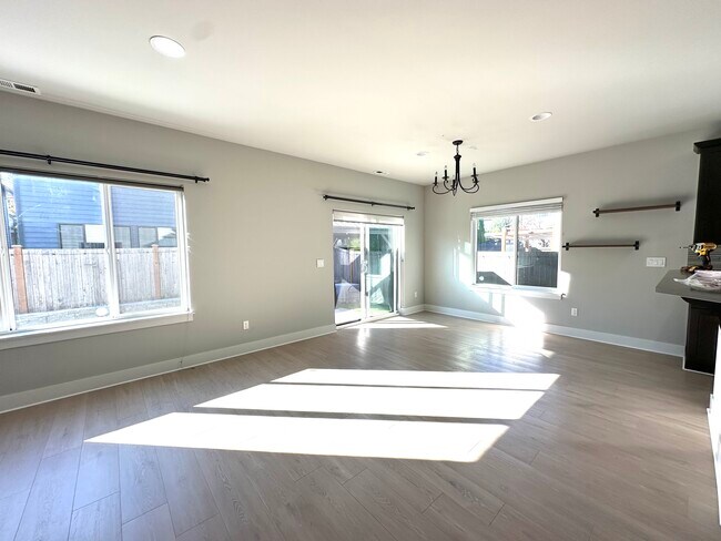 Building Photo - 16808 1st Ave W