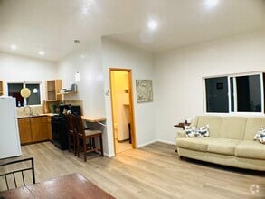 Building Photo - 466 8th