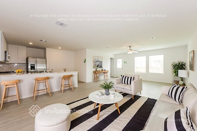 Building Photo - 2406 Fleming Dr