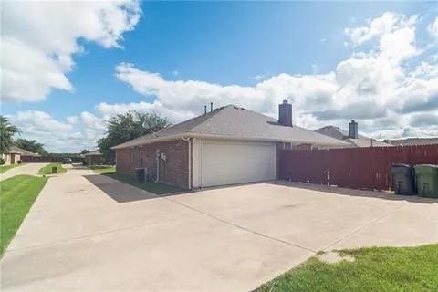 Building Photo - 554 Wyoming Dr